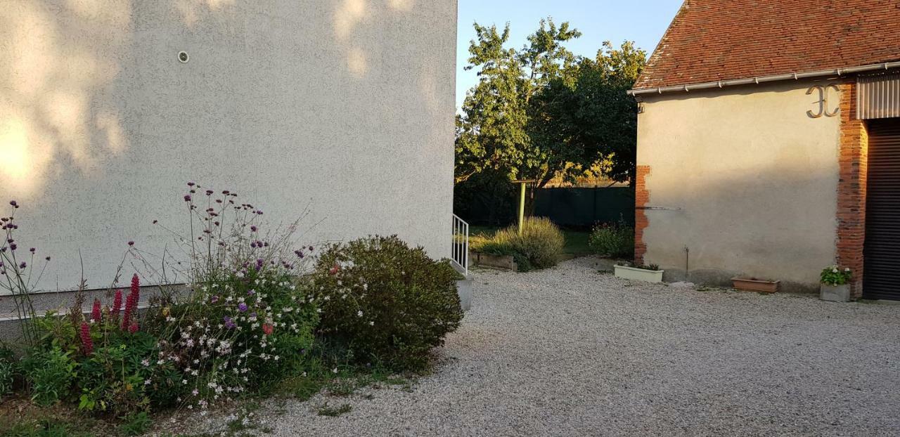 gite du luat Vert-en-Drouais Extérieur photo